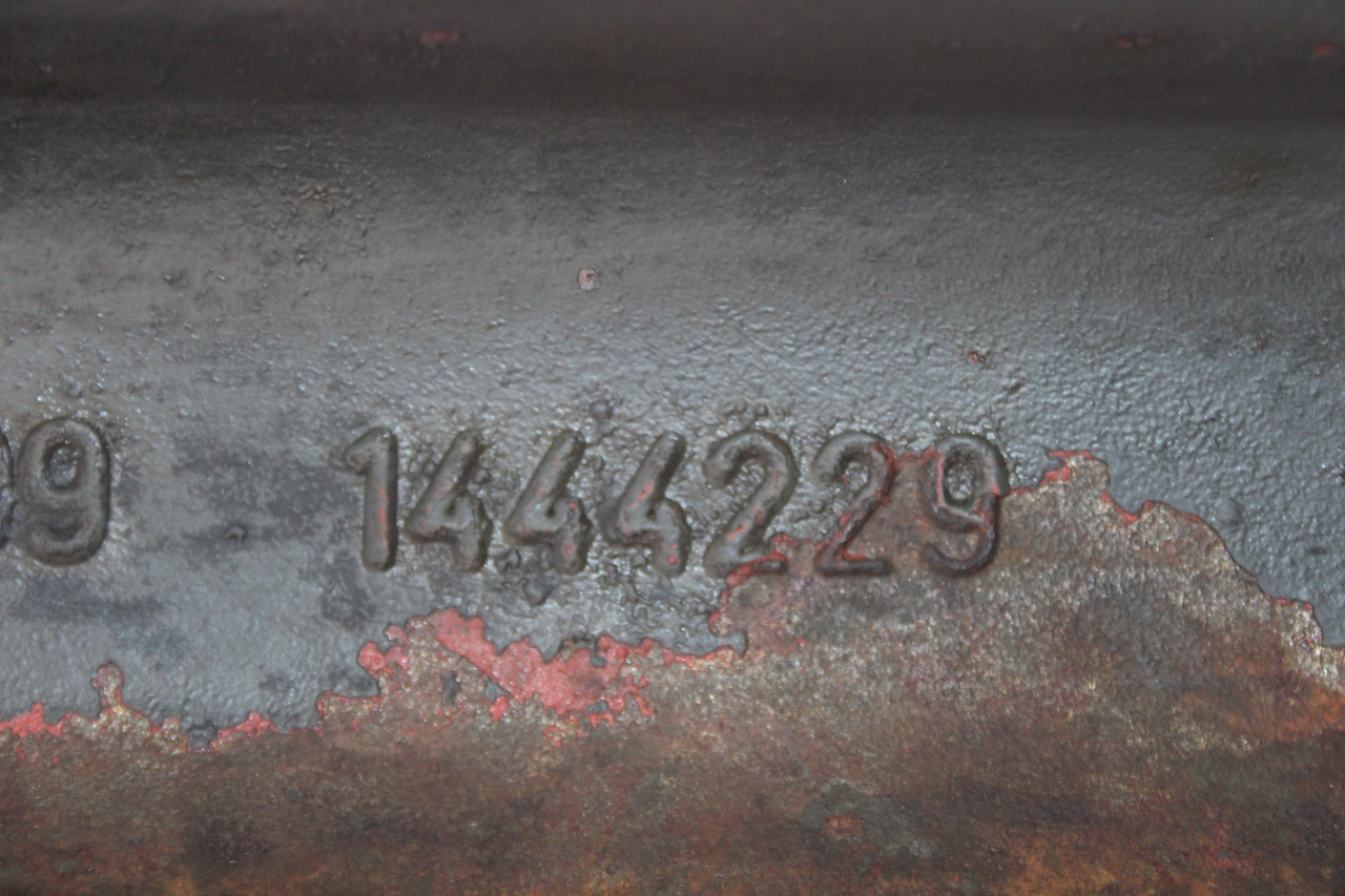 AXA FATA SCANIA 1444229 - Asse anteriore per Camion: foto 2 AXA FATA SCANIA 1444229 - Asse anteriore per Camion: foto 2