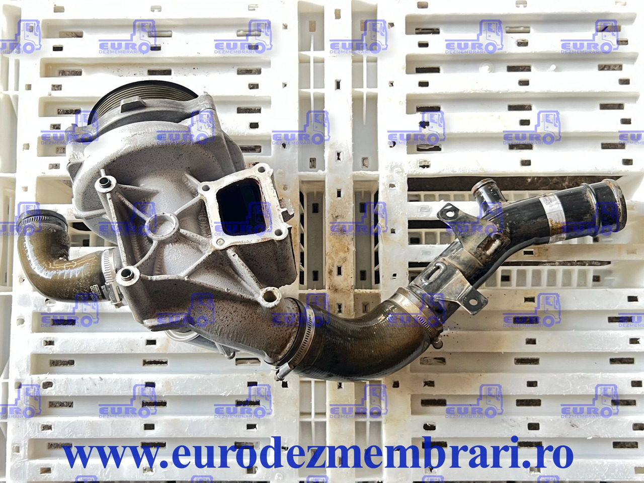 CARCASA POMPA APA + POMPA APA FORD FHR6 GC468505AF - Pompa del liquido di raffreddamento per Camion: foto 2 CARCASA POMPA APA + POMPA APA FORD FHR6 GC468505AF - Pompa del liquido di raffreddamento per Camion: foto 2