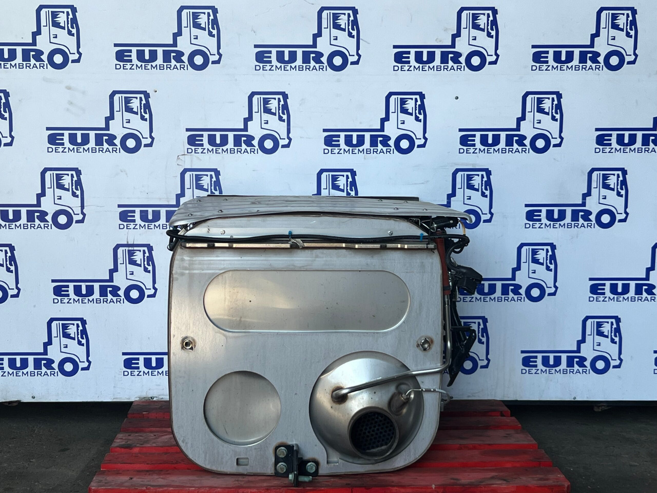 CATALIZATOR MAN TGX TG3 81.15103.6247 - Convertitore catalitico per Camion: foto 3 CATALIZATOR MAN TGX TG3 81.15103.6247 - Convertitore catalitico per Camion: foto 3