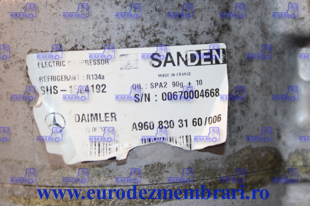 COMPRESOR CLIMA STATIONARE MERCEDES ACTROS MP4 A9608303160 - Compressore A/C per Camion: foto 2 COMPRESOR CLIMA STATIONARE MERCEDES ACTROS MP4 A9608303160 - Compressore A/C per Camion: foto 2