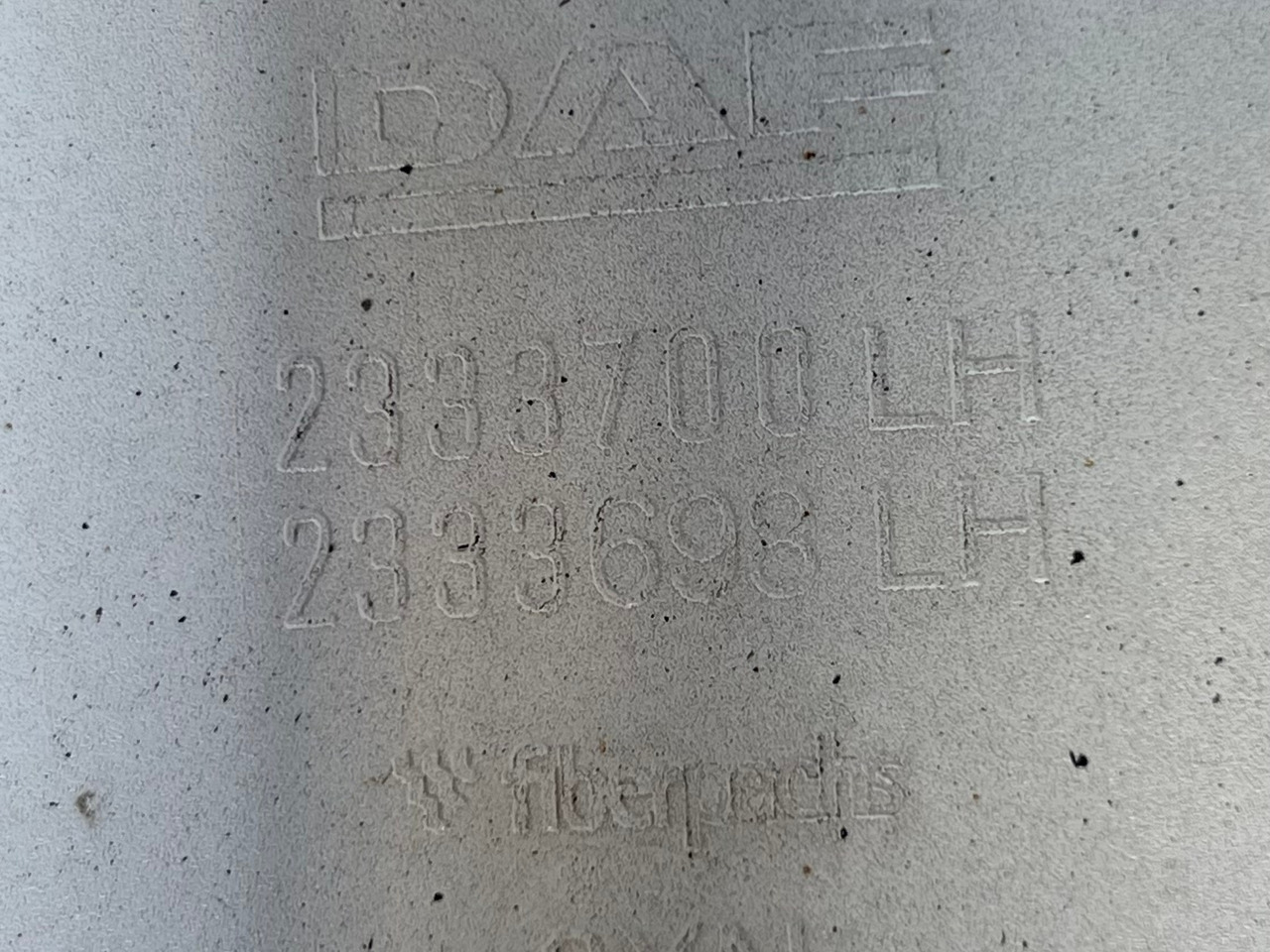 PARAVANT LATERAL STANGA DAF XF XG 2333700, 2333698 - Carrozzeria ed esterni per Camion: foto 3 PARAVANT LATERAL STANGA DAF XF XG 2333700, 2333698 - Carrozzeria ed esterni per Camion: foto 3