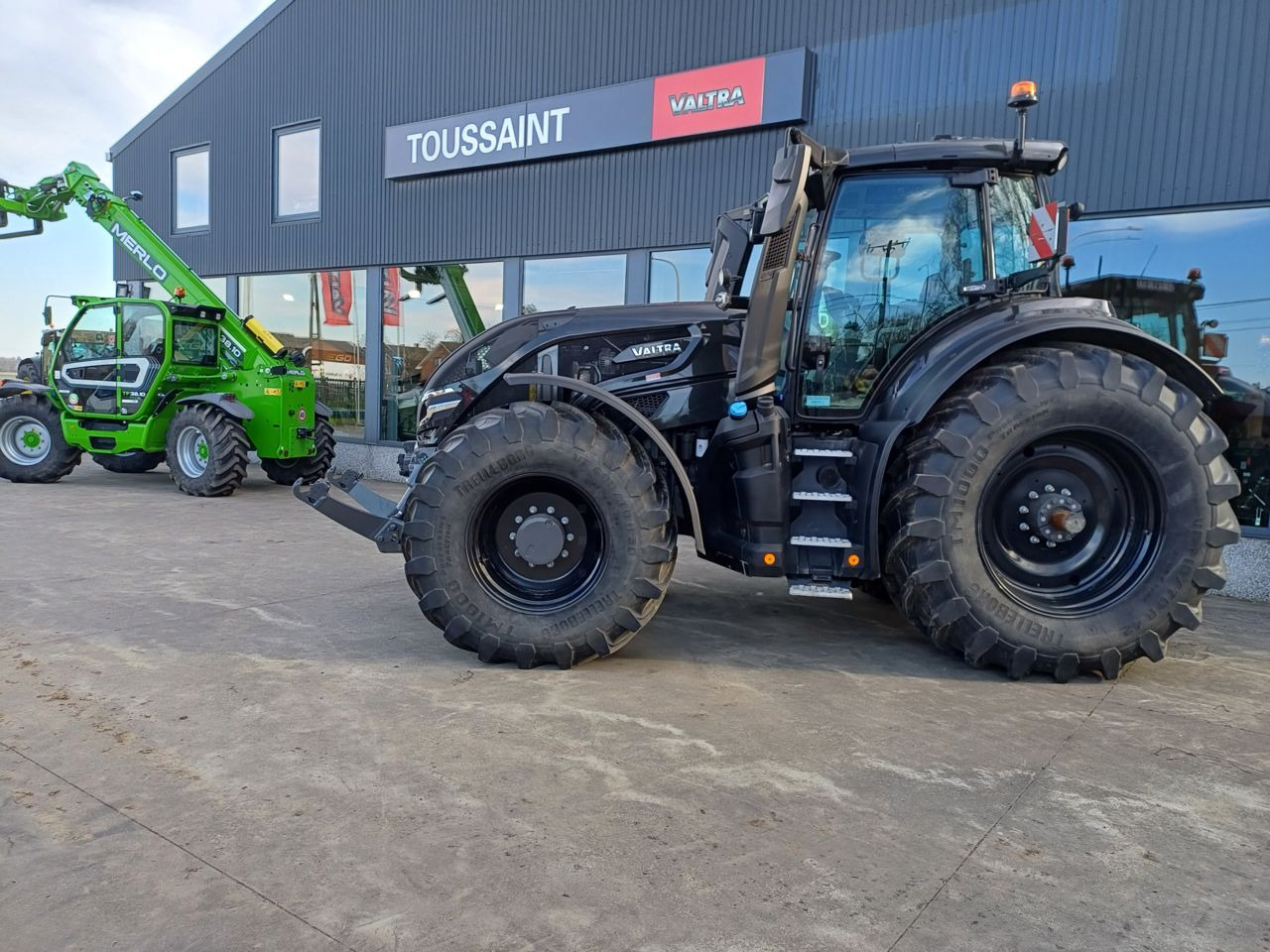 Valtra Q245 - Trattore: foto 1 Valtra Q245 - Trattore: foto 1