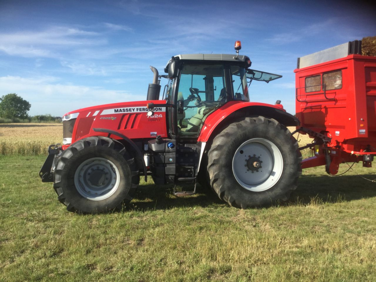 Massey Ferguson 7624 DYNA VT - Trattore: foto 1 Massey Ferguson 7624 DYNA VT - Trattore: foto 1