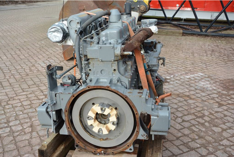 Hino EM100 engine complete - Motore per Macchina da cantiere: foto 3 Hino EM100 engine complete - Motore per Macchina da cantiere: foto 3