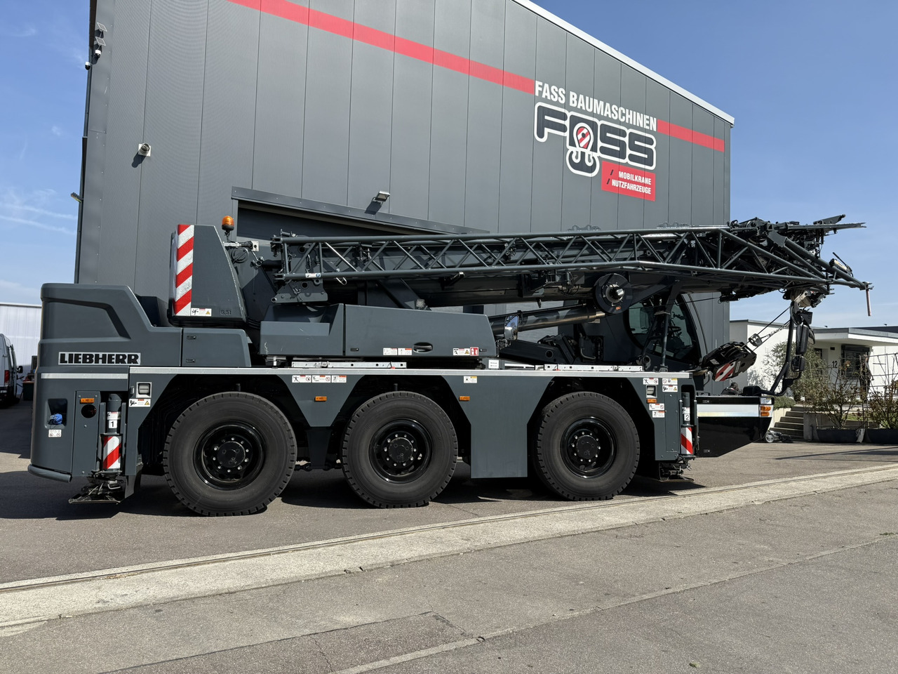 Liebherr LTC 1050-3.1 | 6 x 6 | Klappspitze | Funk inkl. RemoteDrive - Autogru: foto 5 Liebherr LTC 1050-3.1 | 6 x 6 | Klappspitze | Funk inkl. RemoteDrive - Autogru: foto 5