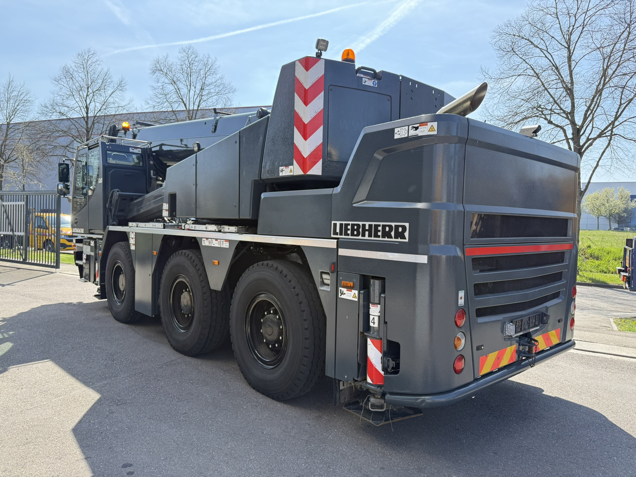 Liebherr LTC 1050-3.1 | 6 x 6 | Klappspitze | Funk inkl. RemoteDrive - Autogru: foto 3 Liebherr LTC 1050-3.1 | 6 x 6 | Klappspitze | Funk inkl. RemoteDrive - Autogru: foto 3