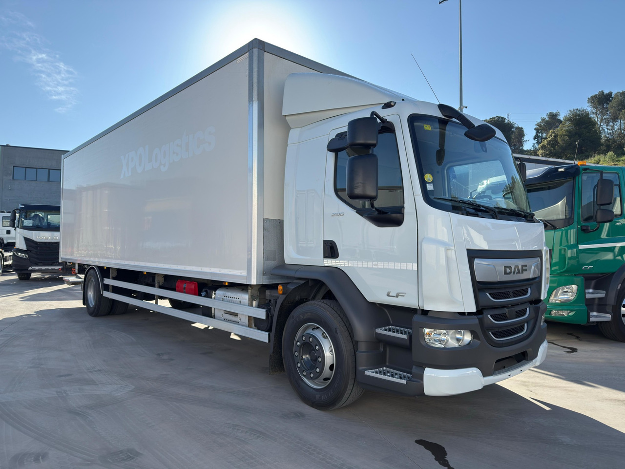DAF LF 290 FA E6 (VAN) - Autocarro furgonato: foto 2 DAF LF 290 FA E6 (VAN) - Autocarro furgonato: foto 2
