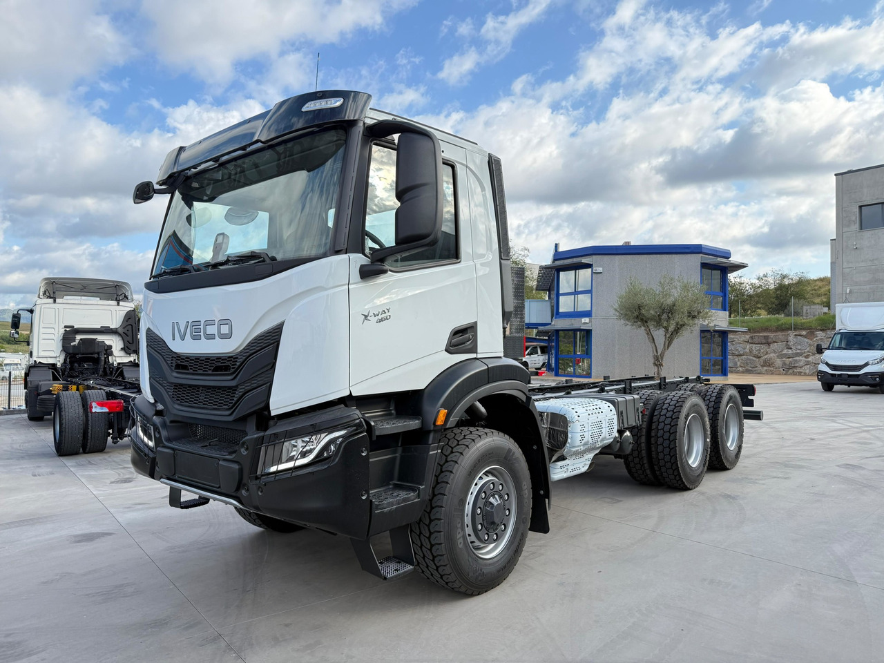 IVECO AD300X46Z OFF X-Way HI-TRACTION E6 (Chassis) - Autocarro telaio: foto 1 IVECO AD300X46Z OFF X-Way HI-TRACTION E6 (Chassis) - Autocarro telaio: foto 1