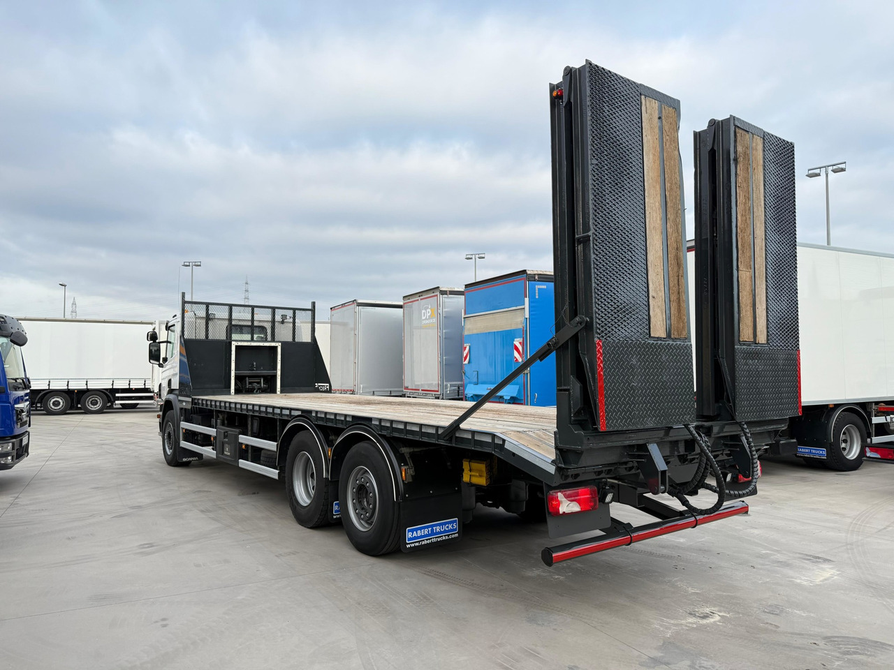 SCANIA P410 E6 (Machinery Carrier) - Camion bisarca: foto 4 SCANIA P410 E6 (Machinery Carrier) - Camion bisarca: foto 4