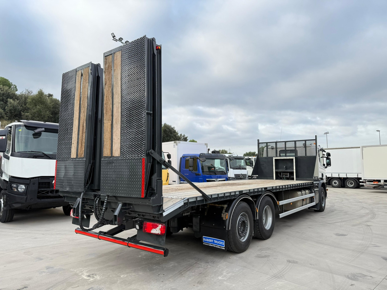 SCANIA P410 E6 (Machinery Carrier) - Camion bisarca: foto 3 SCANIA P410 E6 (Machinery Carrier) - Camion bisarca: foto 3