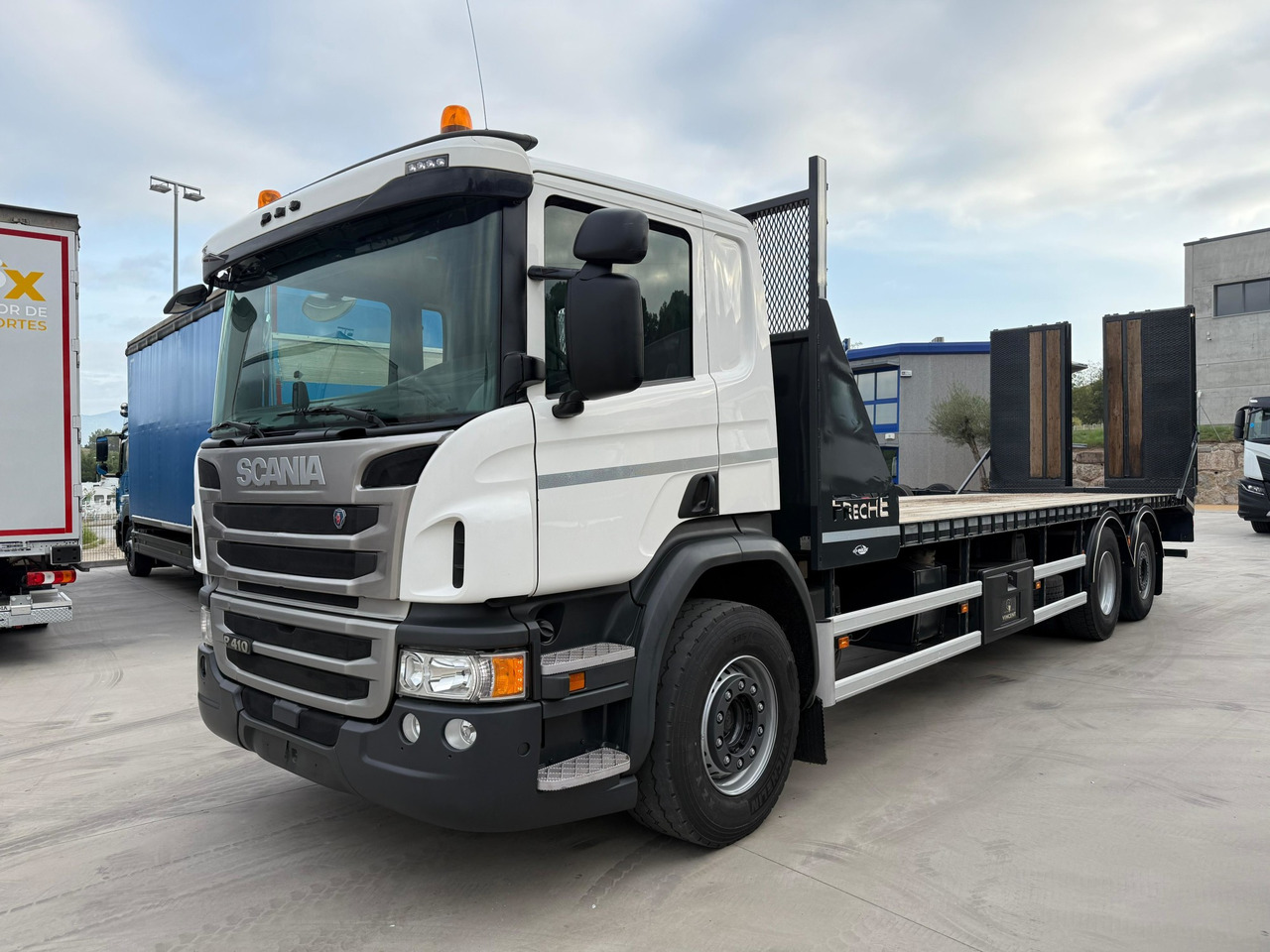 SCANIA P410 E6 (Platform) - Autocarro trasporto automezzi: foto 1 SCANIA P410 E6 (Platform) - Autocarro trasporto automezzi: foto 1
