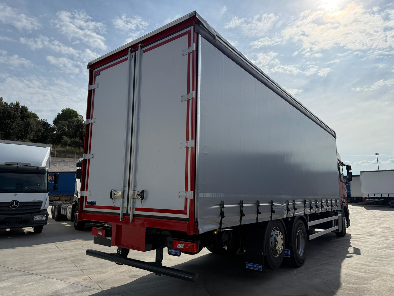 SCANIA R450 E6 (Tauliner) - Camion centinato: foto 3 SCANIA R450 E6 (Tauliner) - Camion centinato: foto 3