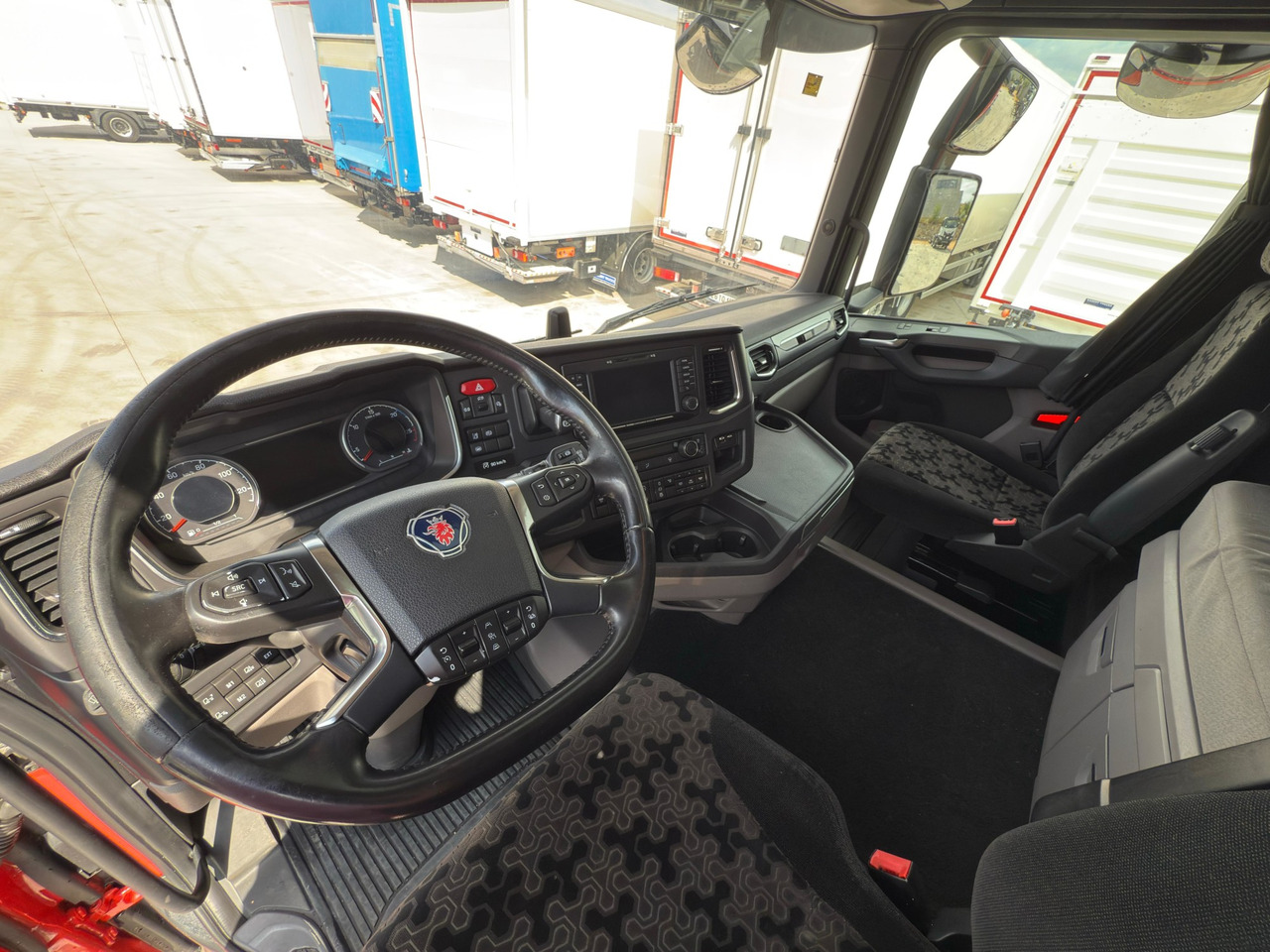 SCANIA R450 E6 (Tauliner) - Camion centinato: foto 5 SCANIA R450 E6 (Tauliner) - Camion centinato: foto 5
