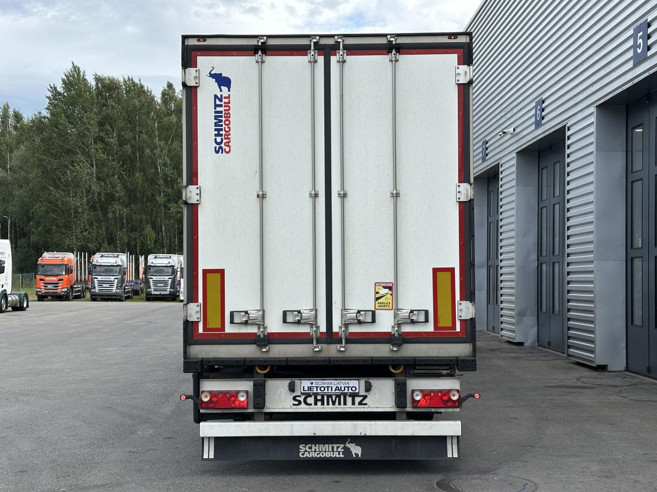 SCHMITZ SKO 24 - Semirimorchio frigorifero: foto 4 SCHMITZ SKO 24 - Semirimorchio frigorifero: foto 4