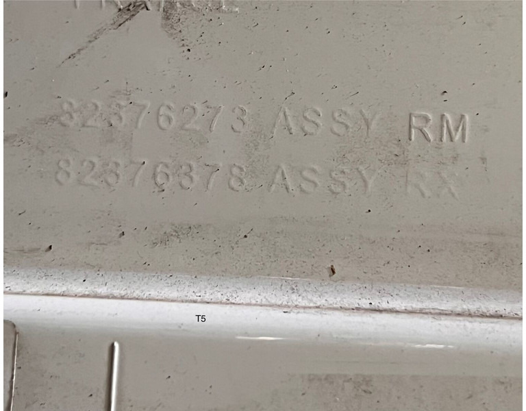 Renault - Paraurto: foto 3 Renault - Paraurto: foto 3