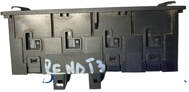 Renault - Cruscotto: foto 2 Renault - Cruscotto: foto 2