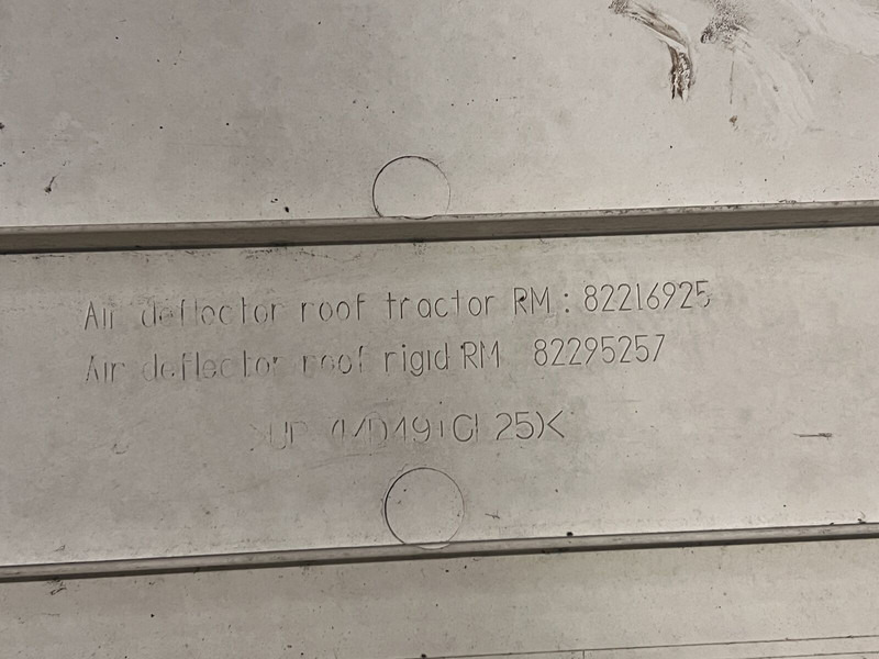 Renault  - Aero kit/ Spoiler: foto 4 Renault  - Aero kit/ Spoiler: foto 4