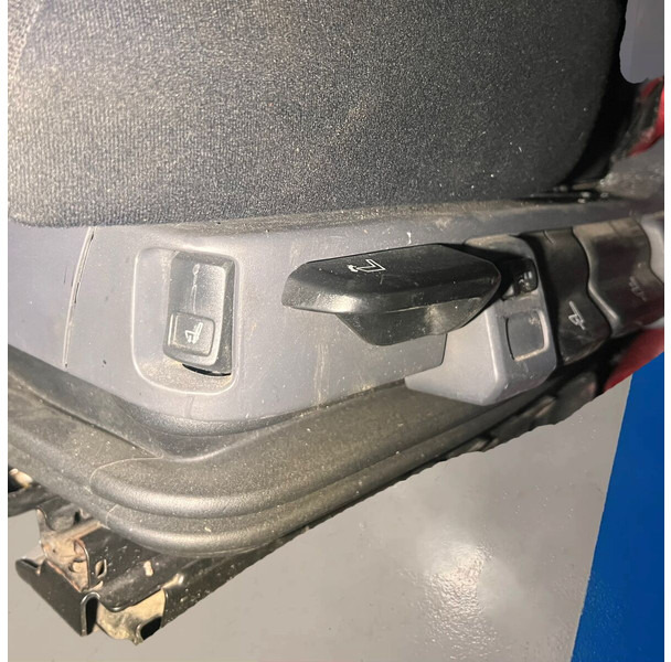 Scania driver (left side) euro 6 - Sedile: foto 3 Scania driver (left side) euro 6 - Sedile: foto 3