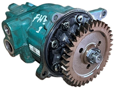 Volvo - Pompa sterzo: foto 4 Volvo - Pompa sterzo: foto 4