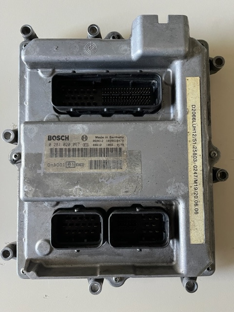 BOSCH Bosch 0281020067 - ECU per Autobus urbano: foto 1 BOSCH Bosch 0281020067 - ECU per Autobus urbano: foto 1