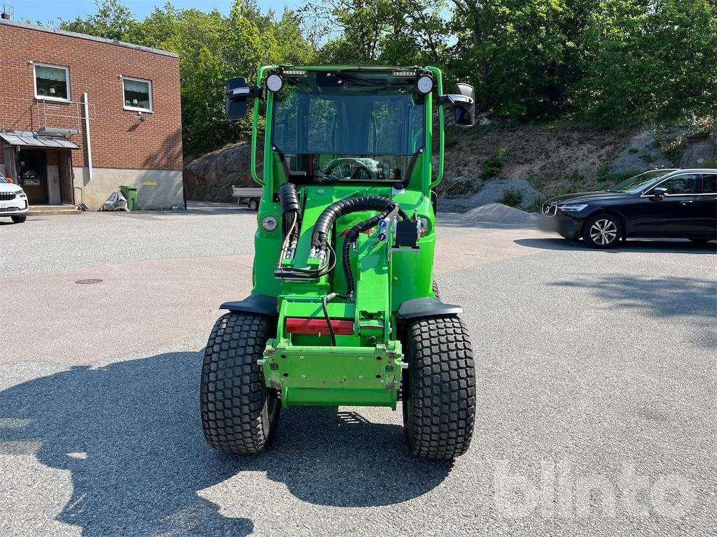 Avant 650i 4X4 med antislip - Minipala: foto 2 Avant 650i 4X4 med antislip - Minipala: foto 2