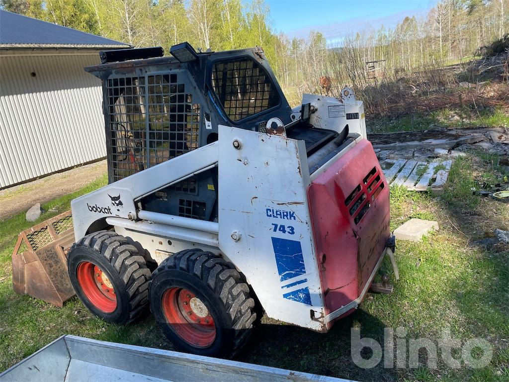 Bobcat 743 med utrustning - Minipala: foto 2 Bobcat 743 med utrustning - Minipala: foto 2