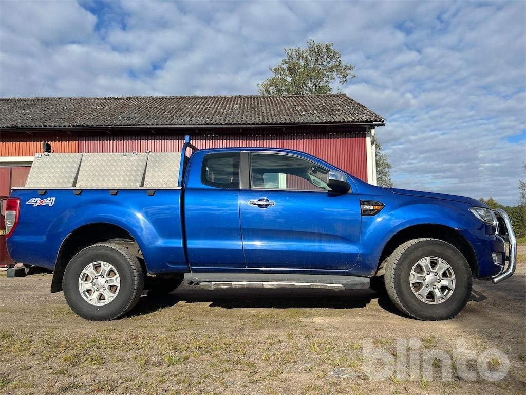 Ford Ranger SuperCab 2.2 TDCi 4x4 Manuell - Pick-up: foto 4 Ford Ranger SuperCab 2.2 TDCi 4x4 Manuell - Pick-up: foto 4
