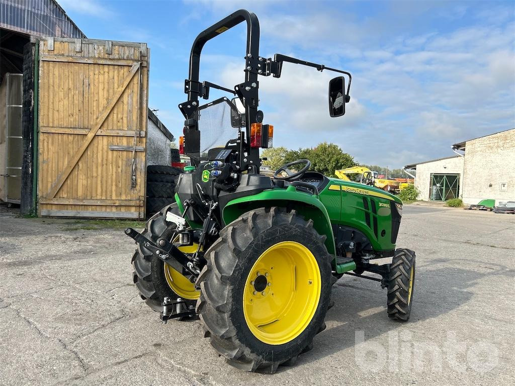 John Deere 3038E (Neufahrzeug, Bj. 2025) - Trattore: foto 3 John Deere 3038E (Neufahrzeug, Bj. 2025) - Trattore: foto 3