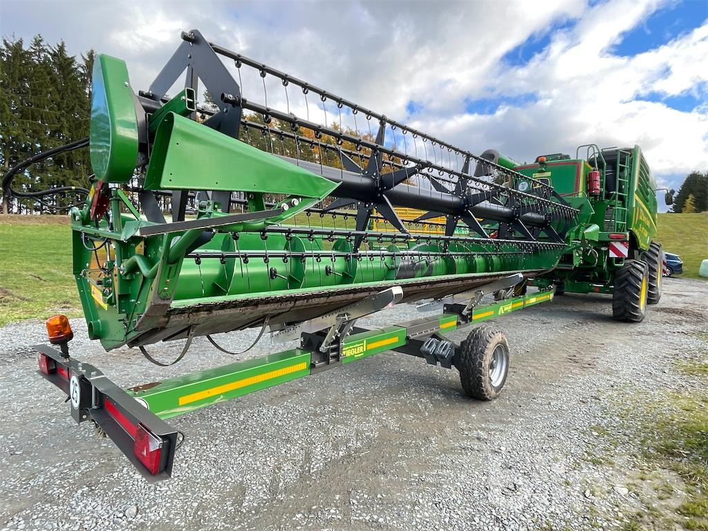 John Deere WT56 T550HM mit 620R (2022) - Mietitrebbia: foto 3 John Deere WT56 T550HM mit 620R (2022) - Mietitrebbia: foto 3