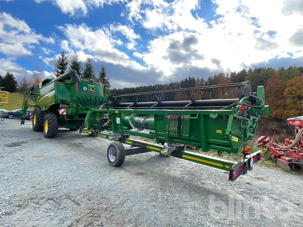 John Deere WT56 T550HM mit 620R (2022) - Mietitrebbia: foto 4 John Deere WT56 T550HM mit 620R (2022) - Mietitrebbia: foto 4