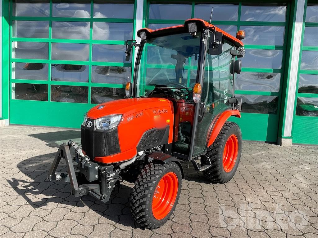 Kubota B2231 HC (Allrad) - Trattore: foto 1 Kubota B2231 HC (Allrad) - Trattore: foto 1