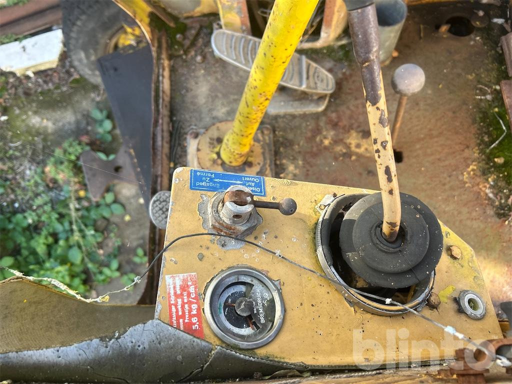 Escavatore gommato Liebherr A901: foto 33