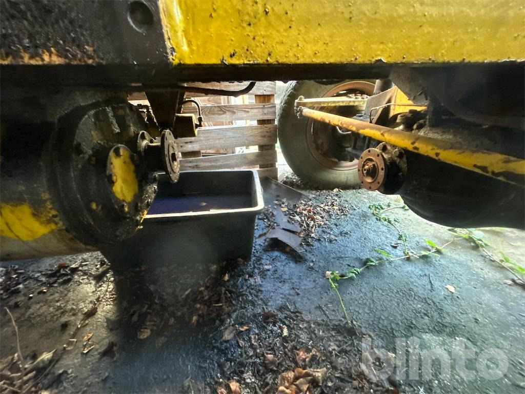 Escavatore gommato Liebherr A901: foto 17