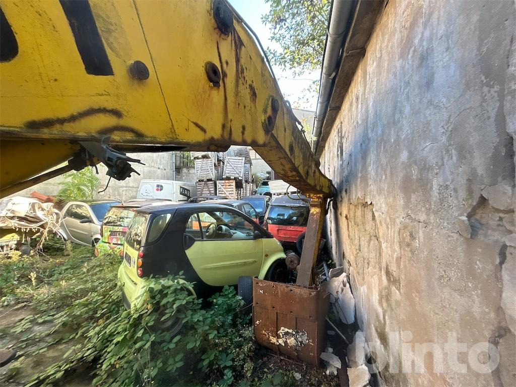 Escavatore gommato Liebherr A901: foto 14