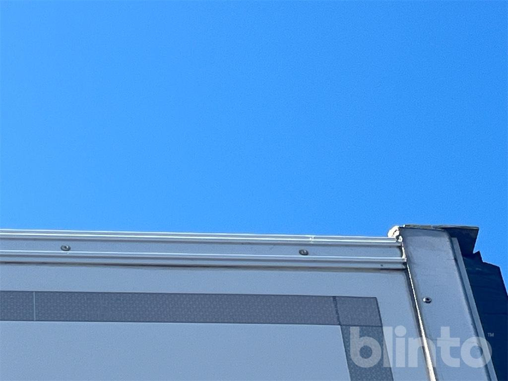 Autocarro furgonato MAN: foto 11