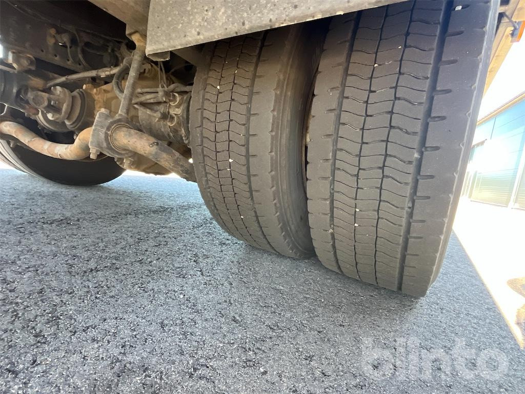 Autocarro furgonato MAN: foto 17