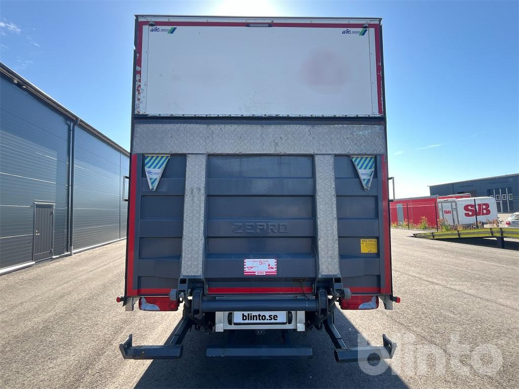 Autocarro furgonato MAN: foto 6