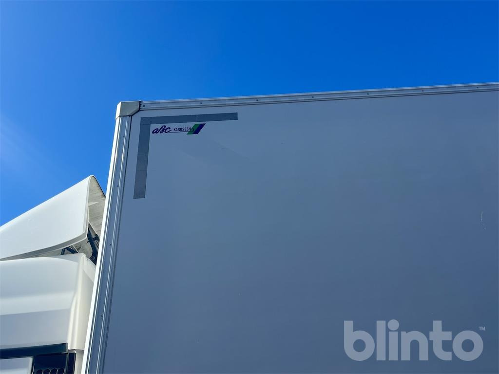 Autocarro furgonato MAN: foto 24