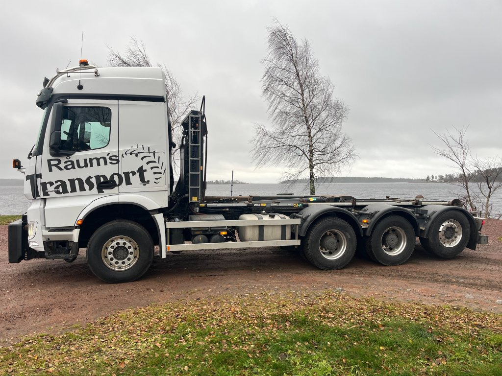 MERCEDES-BENZ Arocs 3251 8x4 - Autocarro scarrabile: foto 2 MERCEDES-BENZ Arocs 3251 8x4 - Autocarro scarrabile: foto 2