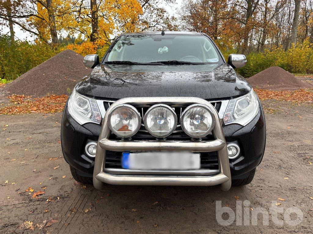 MITSUBISHI L200 - Pick-up: foto 2 MITSUBISHI L200 - Pick-up: foto 2