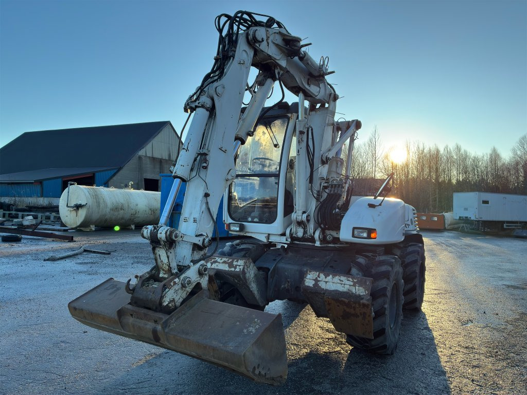 Mecalac 12MXT - Escavatore gommato: foto 2 Mecalac 12MXT - Escavatore gommato: foto 2