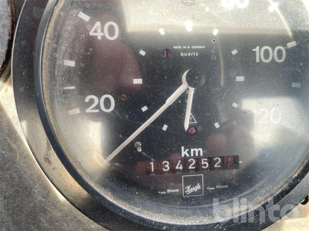 Mercedes Benz Unimog 424 (1981) - Autocarro con pianale/ Cassone fisso: foto 5 Mercedes Benz Unimog 424 (1981) - Autocarro con pianale/ Cassone fisso: foto 5