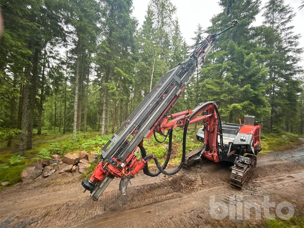SANDVIK DINO DC 400 RI / BORRIGG - Perforatrice: foto 3 SANDVIK DINO DC 400 RI / BORRIGG - Perforatrice: foto 3