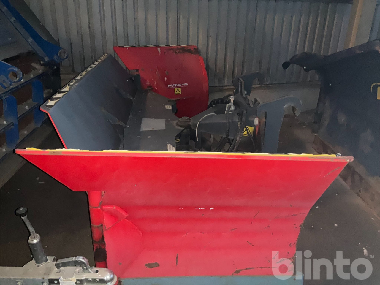 U-plog/klaffplog - Lama neve: foto 5 U-plog/klaffplog - Lama neve: foto 5