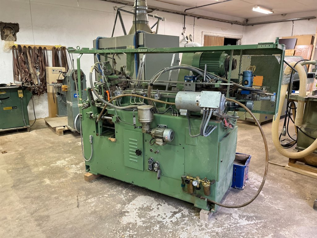 VKG Hempel - Tornio per metalli: foto 3 VKG Hempel - Tornio per metalli: foto 3