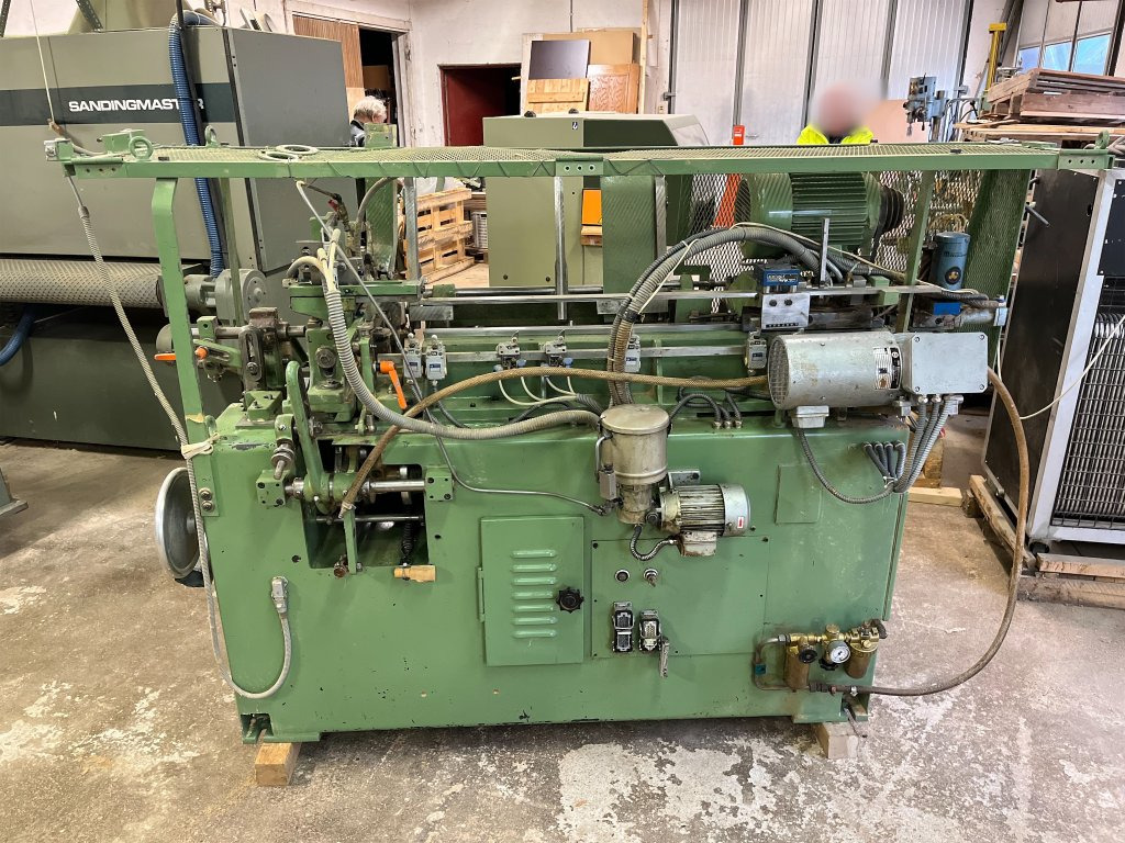 VKG Hempel - Tornio per metalli: foto 4 VKG Hempel - Tornio per metalli: foto 4