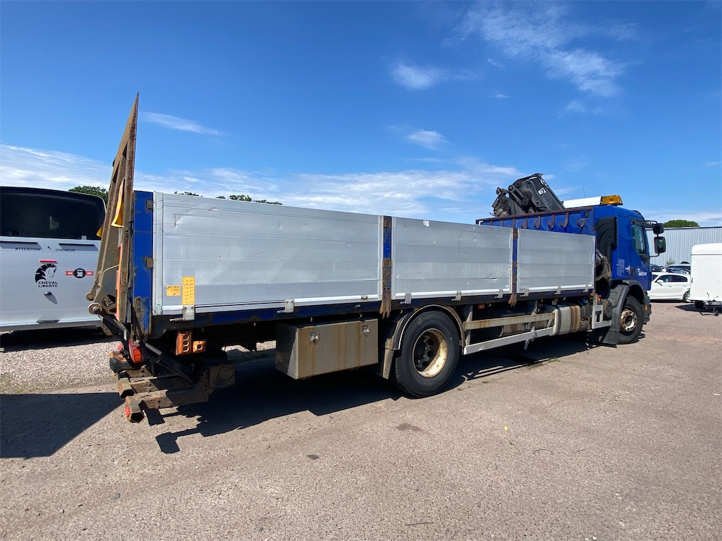 VOLVO FE 300 4X2 - Camion con gru, Autocarro con pianale/ Cassone fisso: foto 5 VOLVO FE 300 4X2 - Camion con gru, Autocarro con pianale/ Cassone fisso: foto 5