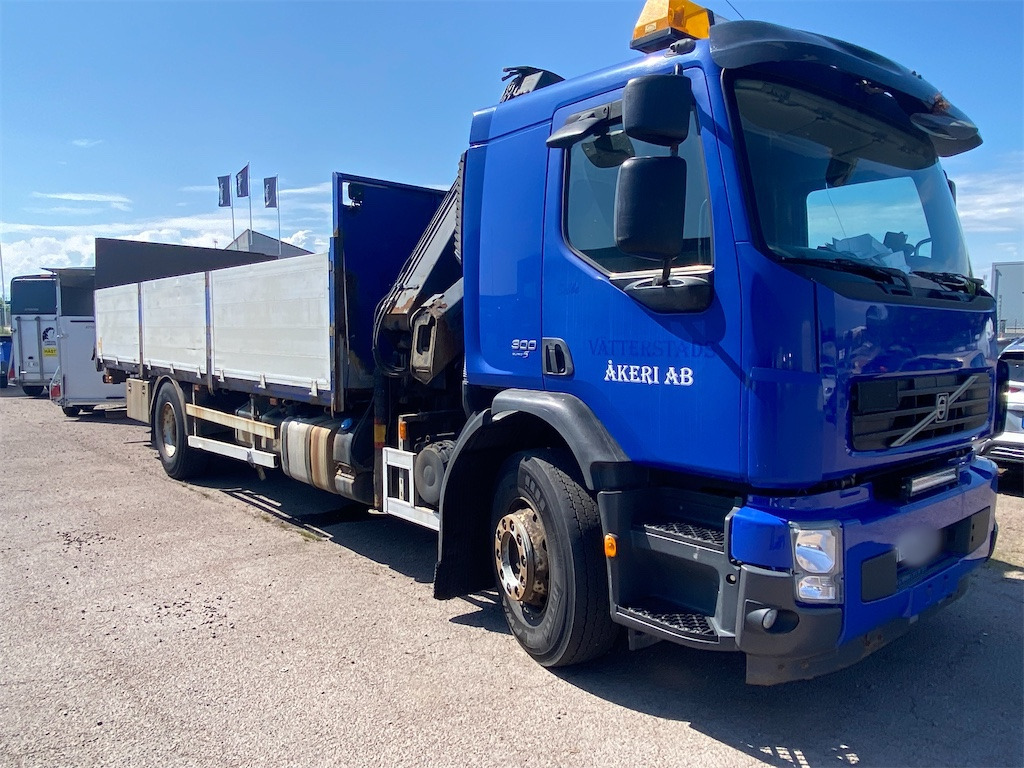 VOLVO FE 300 4X2 - Camion con gru, Autocarro con pianale/ Cassone fisso: foto 3 VOLVO FE 300 4X2 - Camion con gru, Autocarro con pianale/ Cassone fisso: foto 3