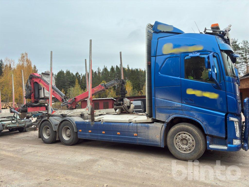 VOLVO FH 64R - Camion trasporto legname, Camion con gru: foto 4 VOLVO FH 64R - Camion trasporto legname, Camion con gru: foto 4