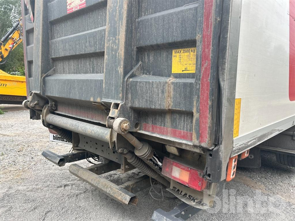Autocarro frigorifero VOLVO FM 330: foto 31